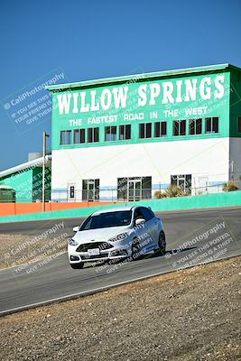 media/Oct-18-2025-Extreme Speed (Sat) [[d6d7e1fef1]]/Group 4 Orange/Session 1 (Turn 4)/